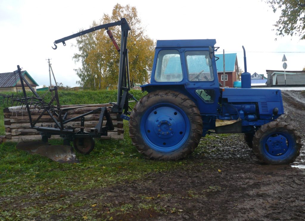 Права на трактор в Полярном